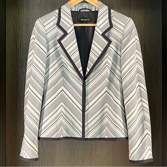“SOLD” Escada Silk Lined Navy Blazer Single Breasted Multistripe Contrast Trim - Picture 12 of 16